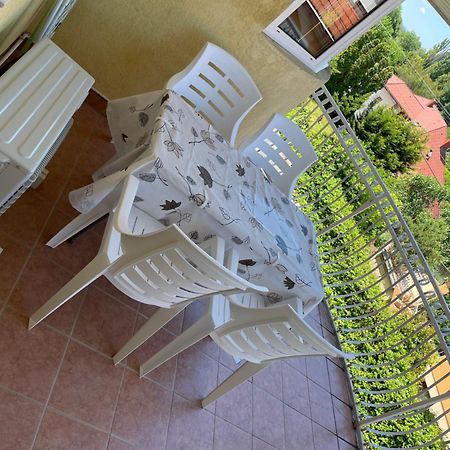 Esther Apartman Gyenesdias Luaran gambar